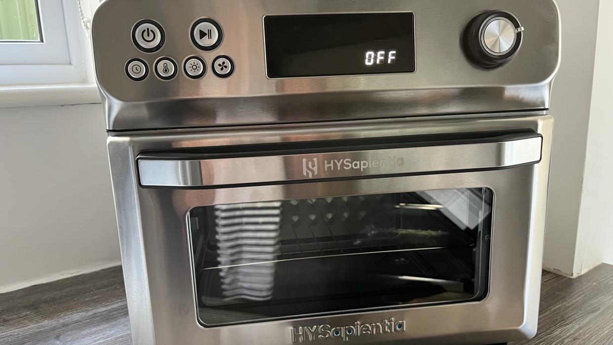  HYSapientia air fryer oven on counter top 
