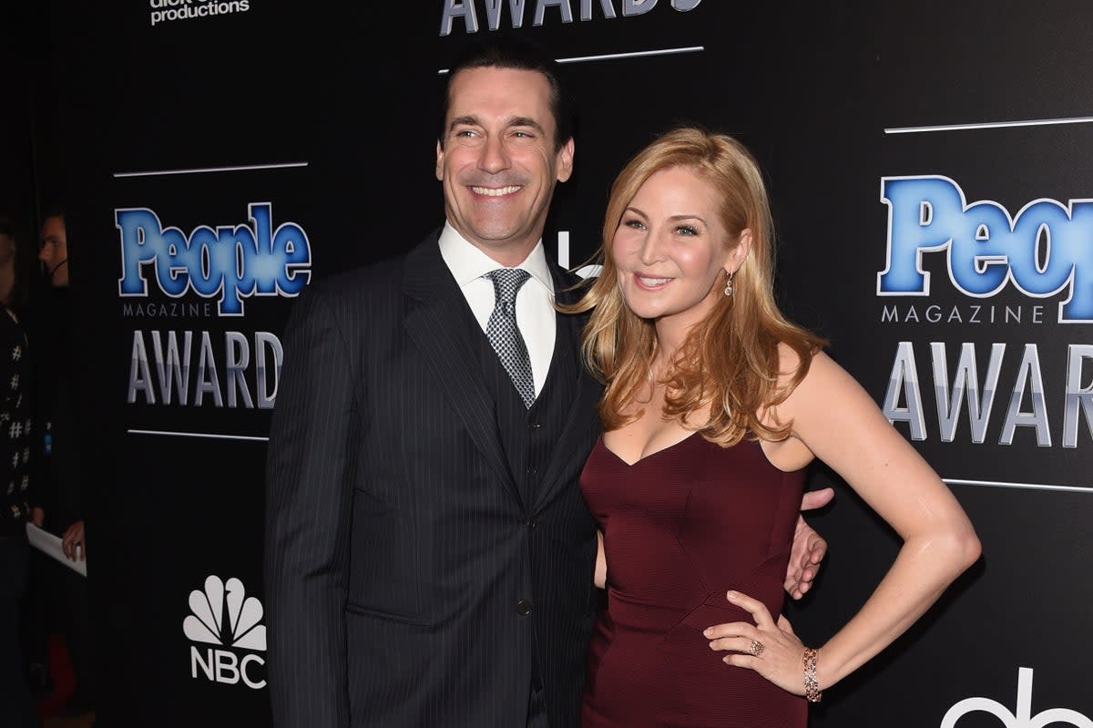 Jon Hamm (L) and Jennifer Westfeldt attend the PEOPLE Magazine Awards at The Beverly Hilton Hotel on December 18, 2014 (Getty Images)