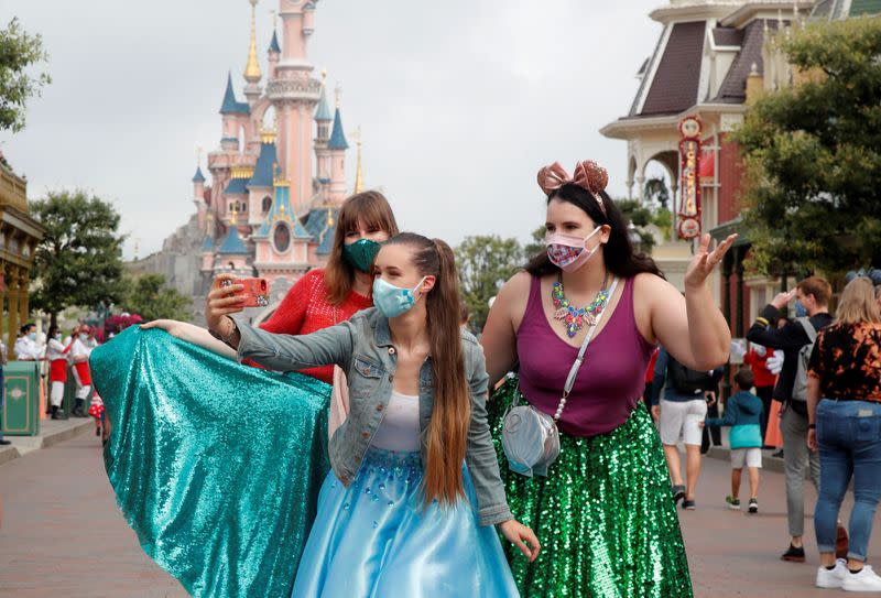 Disneyland París reabre sus puertas al pública