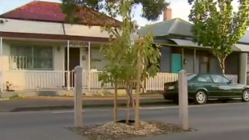 Residents of an inner-city Melbourne suburb have been left scratching their heads after a tree was planted in the middle of a street. Source: Channel 9 