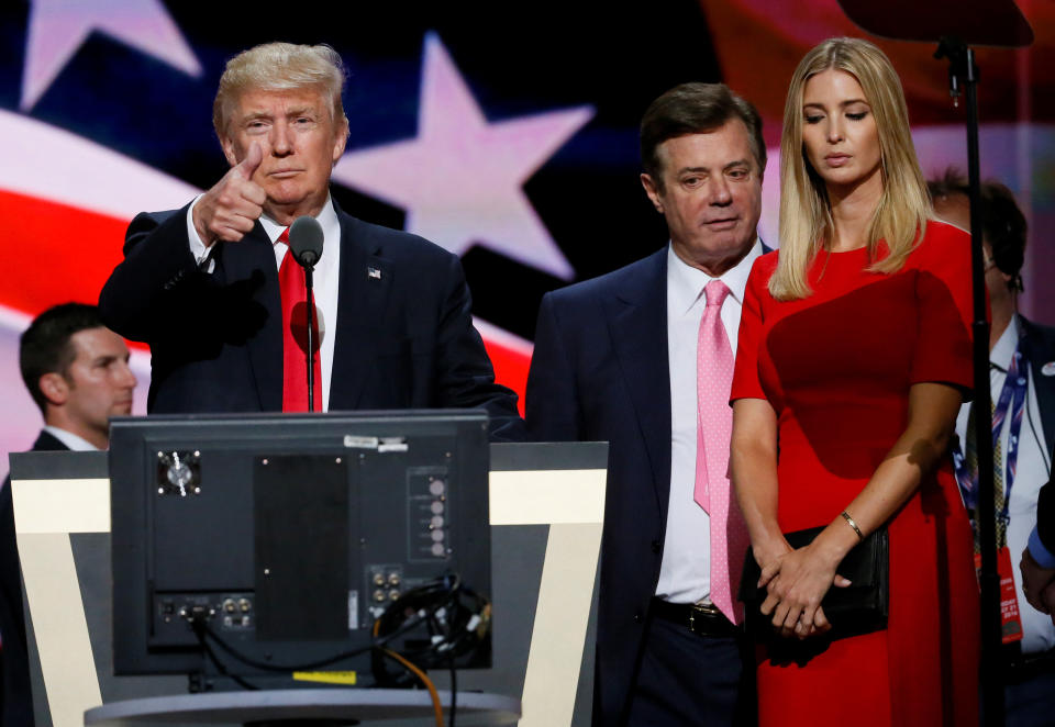 Donald Trump gives a thumbs-up as his daughter Ivanka Trump and Manafort look on during the Republican&nbsp;National Convention in July 2016.&nbsp; (Photo: Rick Wilking/Reuters)