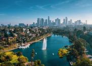 Diese Stadt ist Heimat der Filmindustrie und vieler Promis: Los Angeles. Kein Wunder also, dass nicht nur die Mieten in horrende Höhen steigen. Platz neun für die US-amerikanische Metropole. (Bild: iStock/Abstractnative)