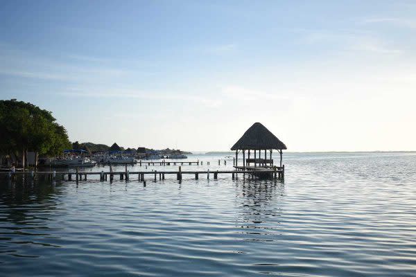 La Laguna de Bacalar al amanecer