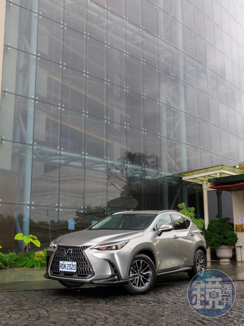 LEXUS NX 350h豪華版