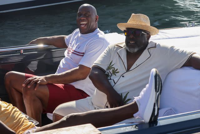 <p>TheImageDirect.com</p> Magic Johnson and Cedric the Entertainer