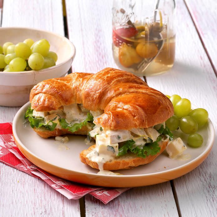 Chicken Salad Croissants Exps Wrsm17 10876 D03 29 2b 4