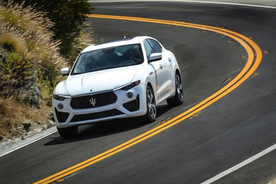 Maserati-Levante_GTS-2019-2.jpg