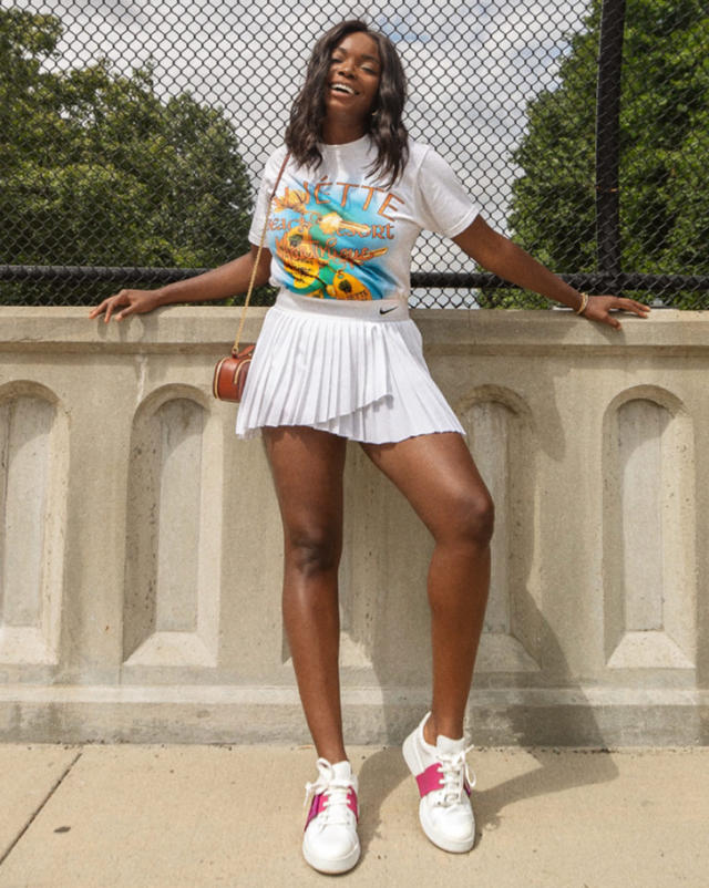 The 9 Rules for Wearing a Mini Skirt in 2022 - PureWow