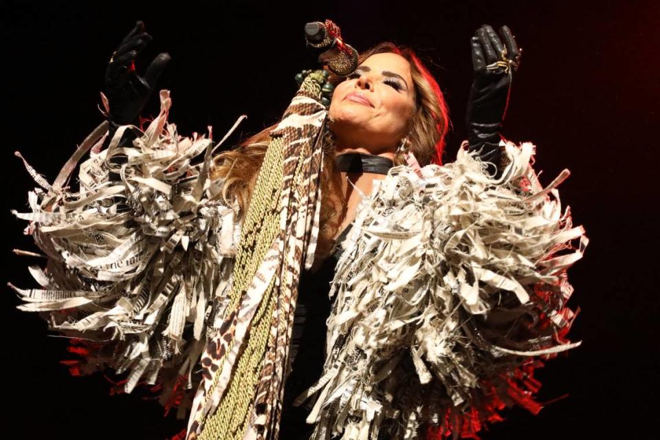 Gloria Trevi durante su concierto 'Mi Soundtrack World Tour 2024', el 24 de mayo en el Save Mart Center de Fresno.