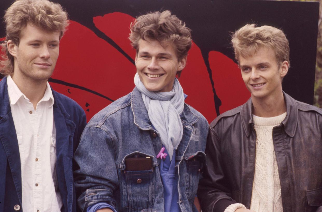 Norwegian pop group A-ha at a shoot to promote the James Bond film 'The Living Daylights', for which the group performed the theme song, UK, 30th March 1987. (Photo by Michael Putland/Getty Images) Left to right: Mags Furuholmen, Morten Harket, Pal Waaktaar. (Photo by Michael Putland/Getty Images)