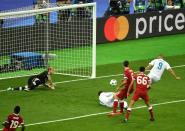 <p>1-0 to Real Madrid,as Benzema capitalises on a defensive error </p>