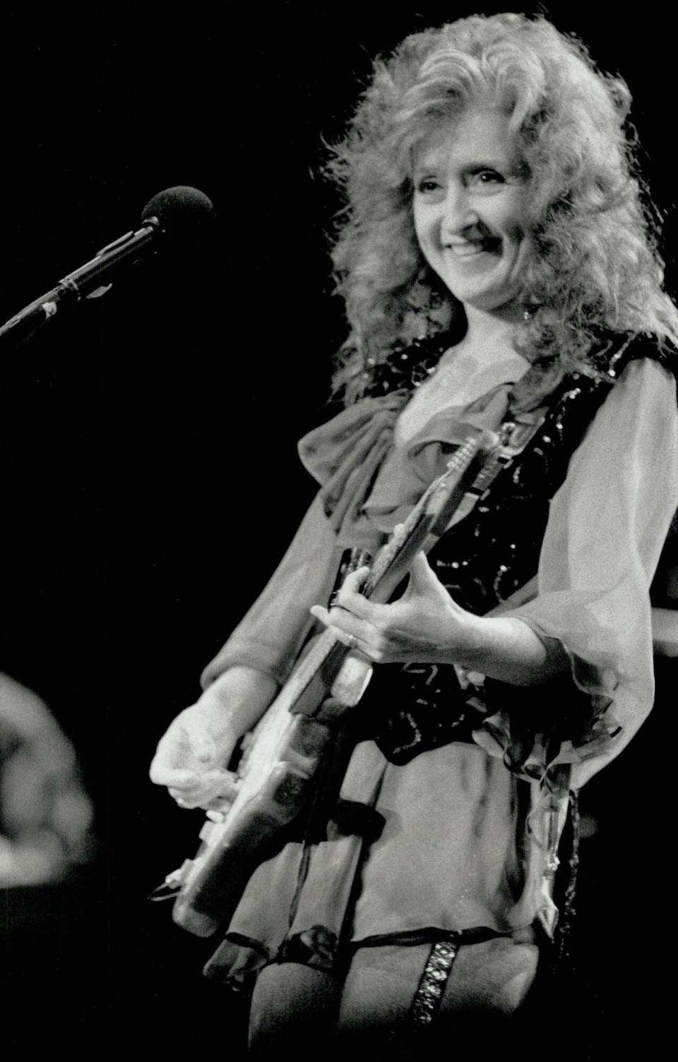 CANADA - AUGUST 14: Bonnie Raitt: The Grandstand headliner singled out singer or songwriter Shirley Eikhard as 'one of the most talented women I've ever heard.' (Photo by Mike Slaughter/Toronto Star via Getty Images)