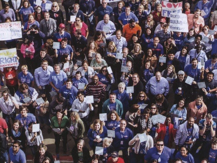 Southwest employees celebrate end of Wright Amendment