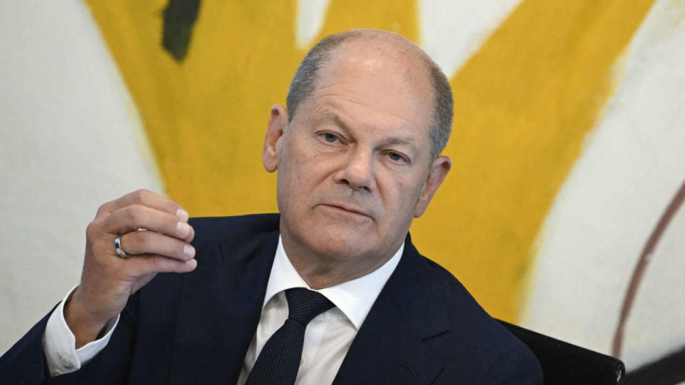 German Chancellor Olaf Scholz addresses a press conference on the government coalition's relief plan to cope with soaring energy costs, on September 4, 2022 at the Chancellery in Berlin. (Photo by Tobias SCHWARZ / AFP)