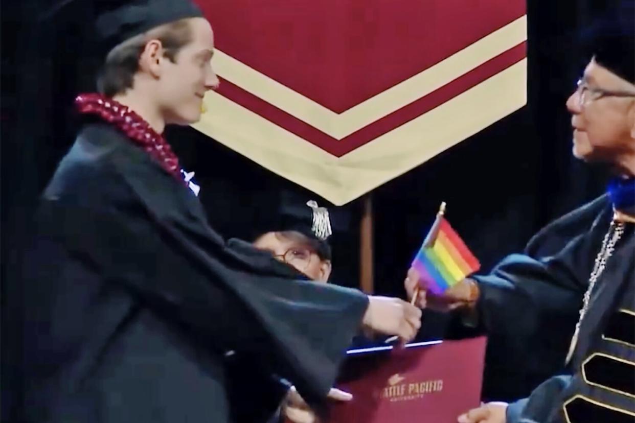 Christian University Grads Hand School President Rainbow Flags in Protest of Anti-LGBTQ Policies https://www.instagram.com/p/Ceu3Ds7jzR6/ engaygetheculture Happy graduation! We hope Dr. Menjares enjoyed our senior gift(s). Edited · 3d