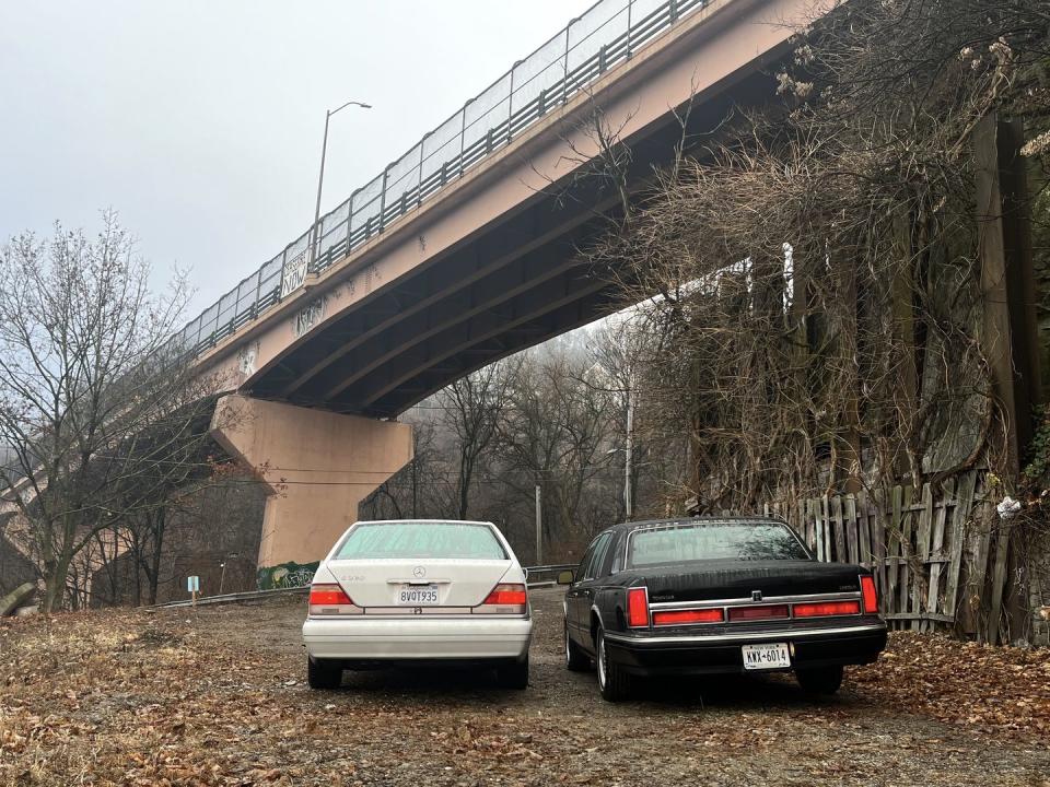 mercedes benz s class and lincoln continental