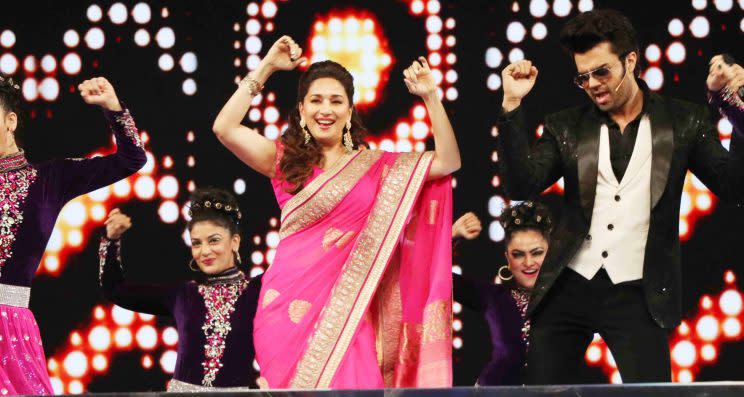 Bollywood thanks the Police department for their service at the Umang Mumbai Police Show