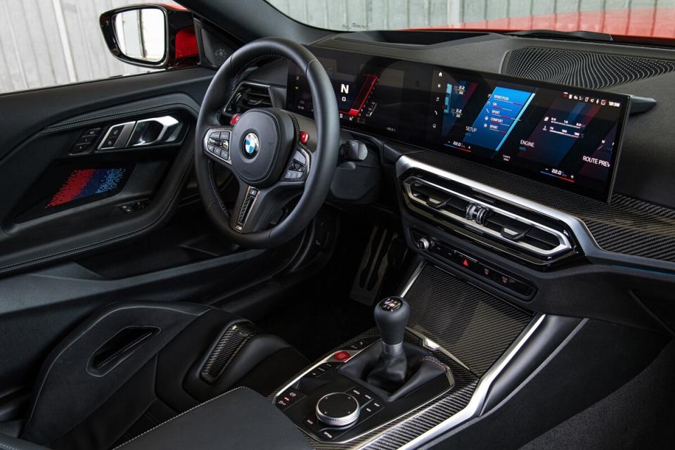 P90481848_lowRes_the-all-new-bmw-m2-i.jpg