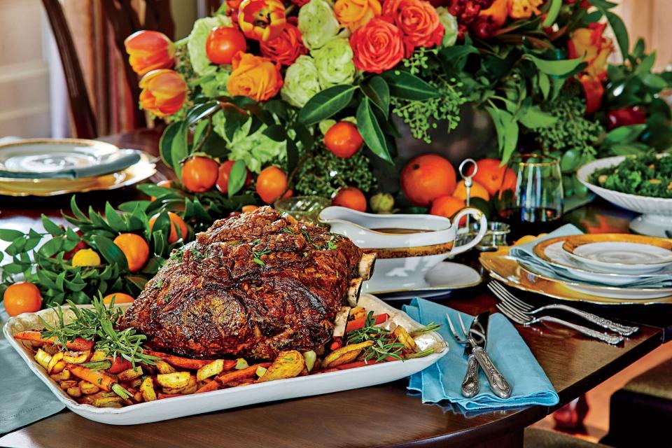 Peppercorn-Crusted Standing Rib Roast with Roasted Vegetables