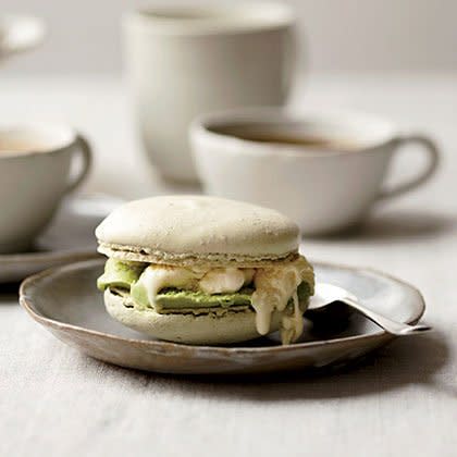 Matcha-Macaron Ice Cream Sandwiches