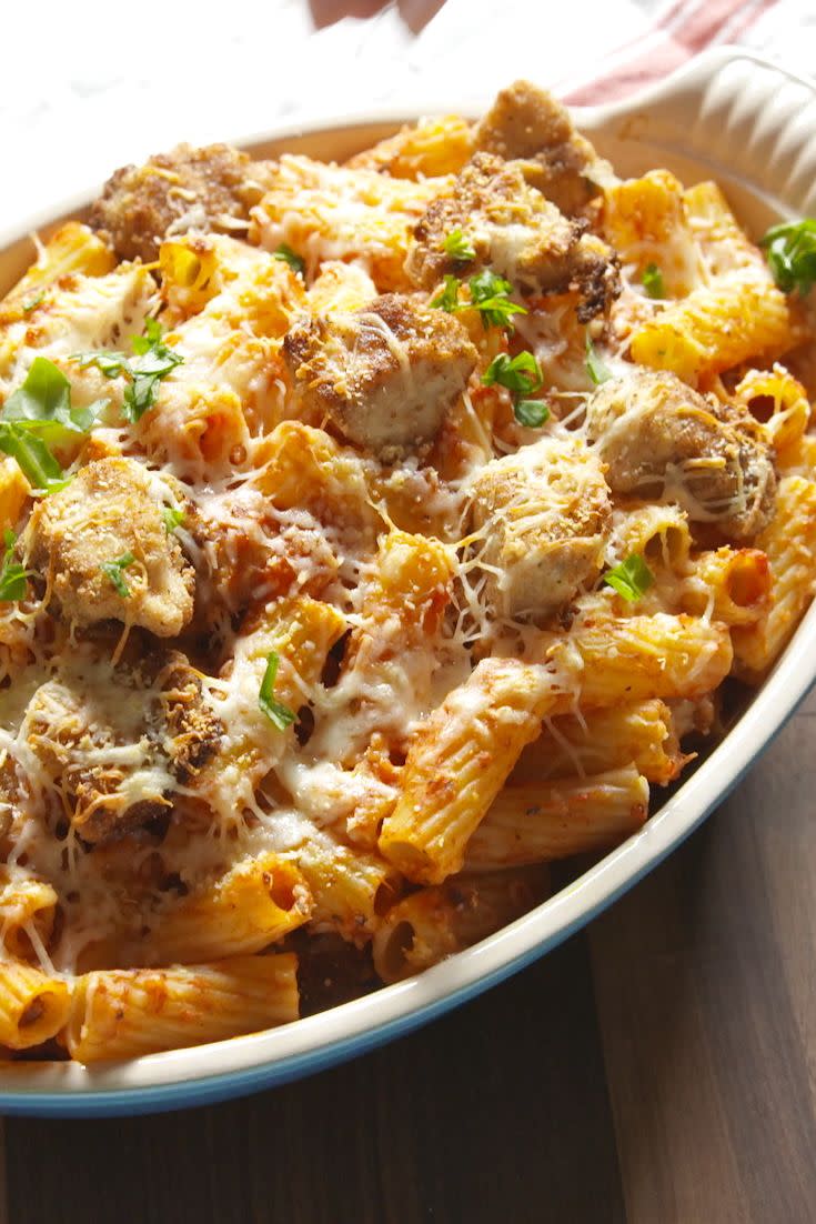 Chicken Parm Rigatoni Bake