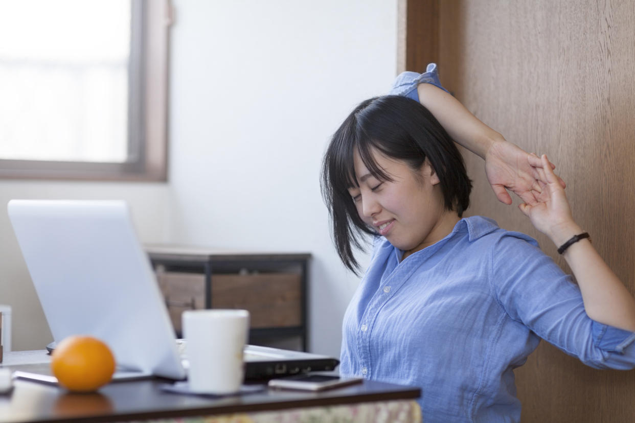 "The best posture is the next posture,&rdquo; ergonomic expert Karen Loesing said about how workers can prevent back and neck pain through ergonomics. (Photo: recep-bg via Getty Images)