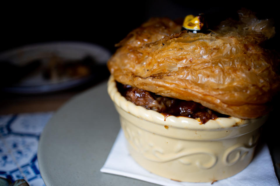 Baked Veal Shank Pie (PHOTO: Zat Astha/Yahoo Lifestyle SEA)