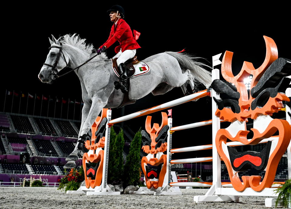 <p>Tokyo , Japan - 4 August 2021; Luciana Diniz of Portugal riding Vertigo Du Desert during the jumping individual final at the Equestrian Park during the 2020 Tokyo Summer Olympic Games in Tokyo, Japan. (Photo By Stephen McCarthy/Sportsfile via Getty Images)</p> 