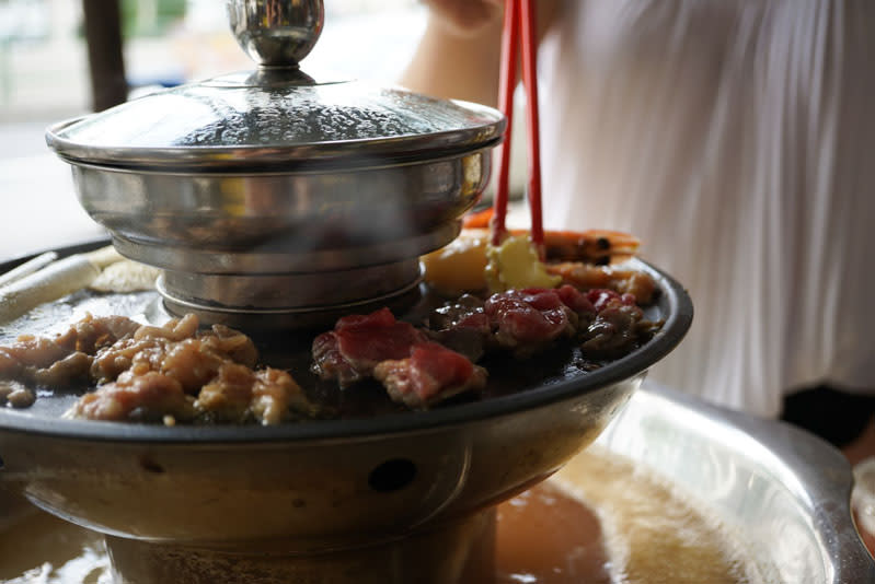 emperor-pot-steamboat-8185452