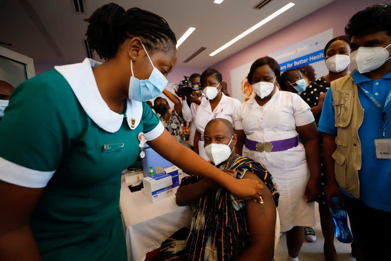 Ghana launches COVID-19 vaccination campaign