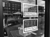 <p>An empty storefront in downtown Selma, Ala. (Photo: Holly Bailey/Yahoo News) </p>