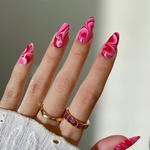 <p><a href="https://www.instagram.com/p/C3f2ZaJs8oM/?img_index=1" data-component="link" data-source="inlineLink" data-type="externalLink" data-ordinal="1">@phoebesummernails</a> / Instagram</p>