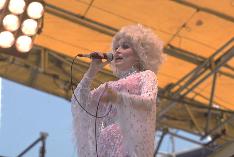 Dolly Parton 1978  (Photo by Chris Walter/WireImage)