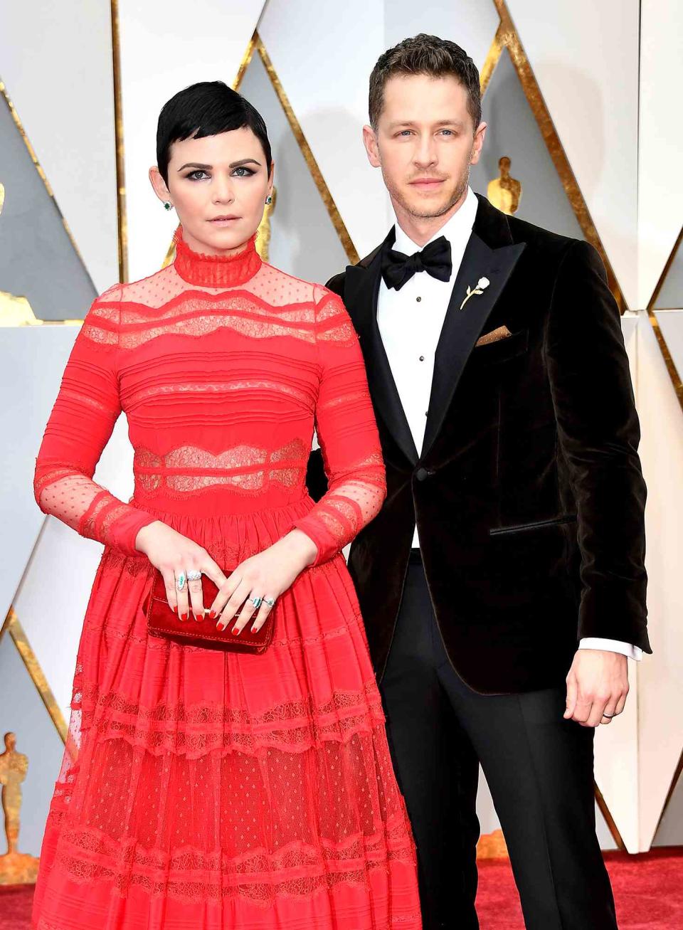 GINNIFER GOODWIN, JOSH DALLAS