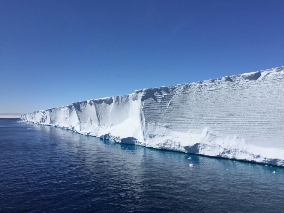 La plataforma de hielo Fimbul en la Antártida Oriental. Christine Batchelor, Author provided