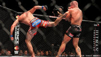 Georges St-Pierre fights Carlos Condit at UFC 154. (Courtesy Tracy Lee for Y! Sports)