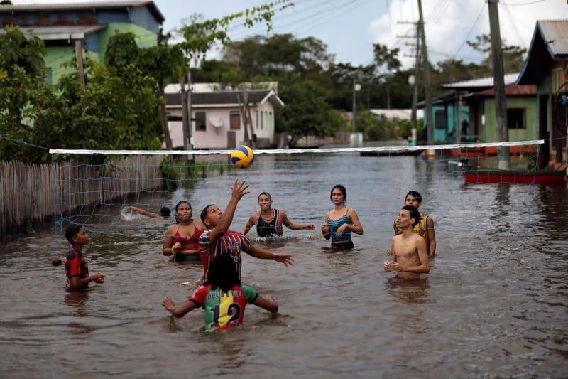 Flooded towns in Amazonas state