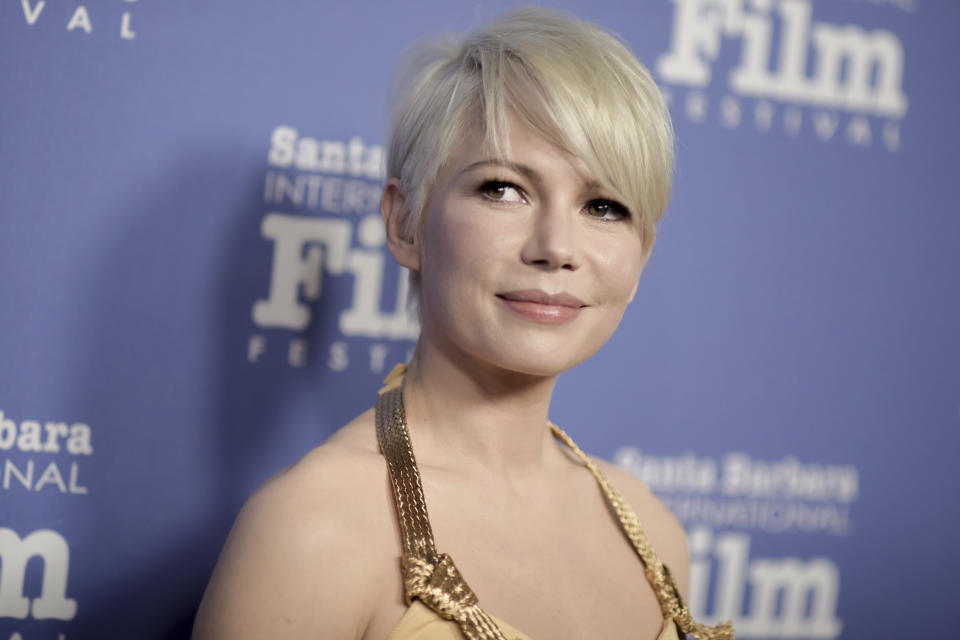 Michelle Williams attends the Cinema Vanguard Awards ceremony at the 32nd Santa Barbara International Film Festival on Sunday, Feb. 5, 2017, in Santa Barbara, Calif. (Photo by Richard Shotwell/Invision/AP)