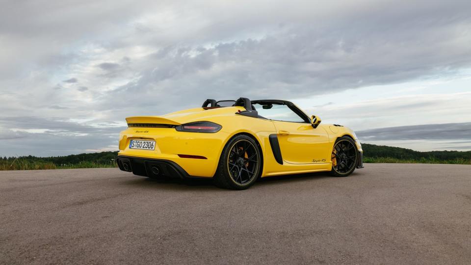 2024 porsche 718 spyder rs