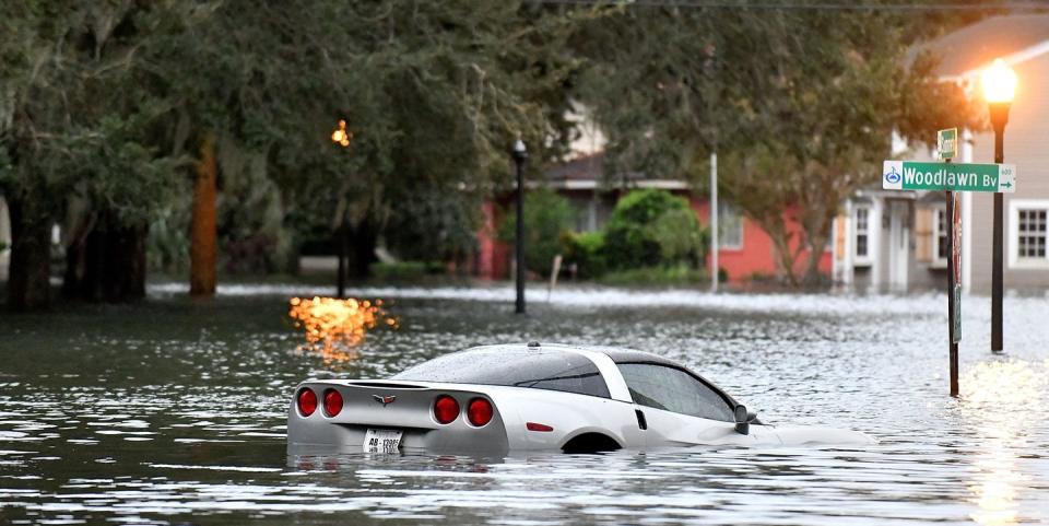 hurricane ian slams into west coast of florida