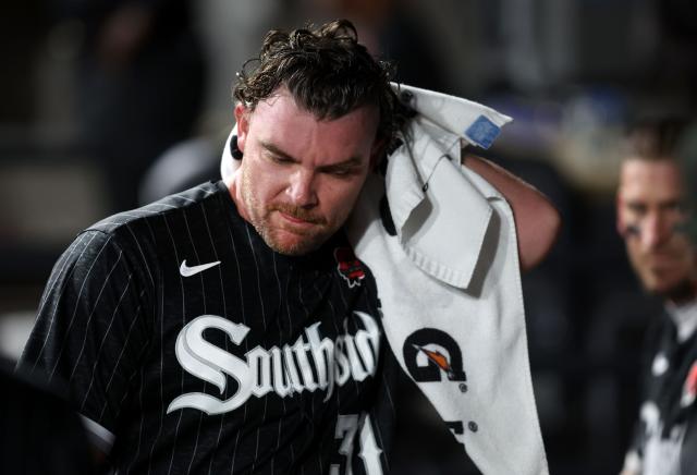 Column: Chicago White Sox's ugly season could get even uglier if Liam  Hendriks is out for long