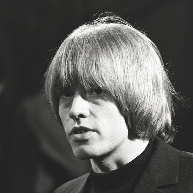 Declaración de un testigo arroja dudas sobre el veredicto de muerte accidental de Brian Jones credit:Bang Showbiz