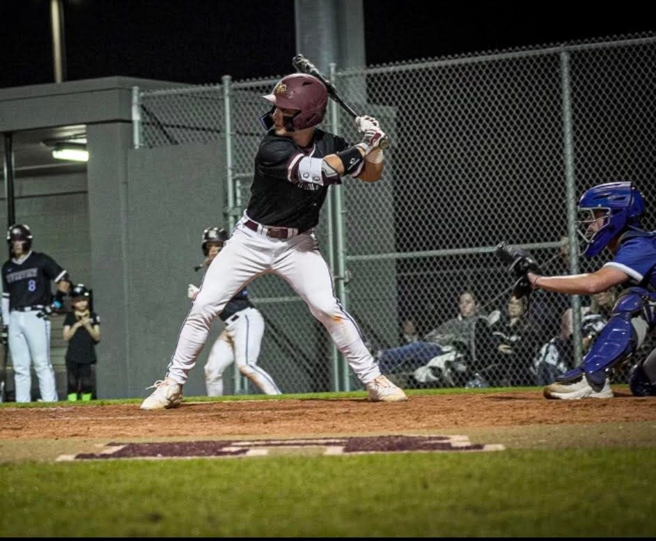 As a freshman last season, Cabral batted .309. On the mound for the Rams, he went 2-0 with a 2.21 ERA while holding opponents to a .167 batting average.