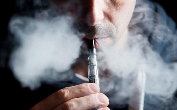 Vaping is not safe, experts have warned - Alamy