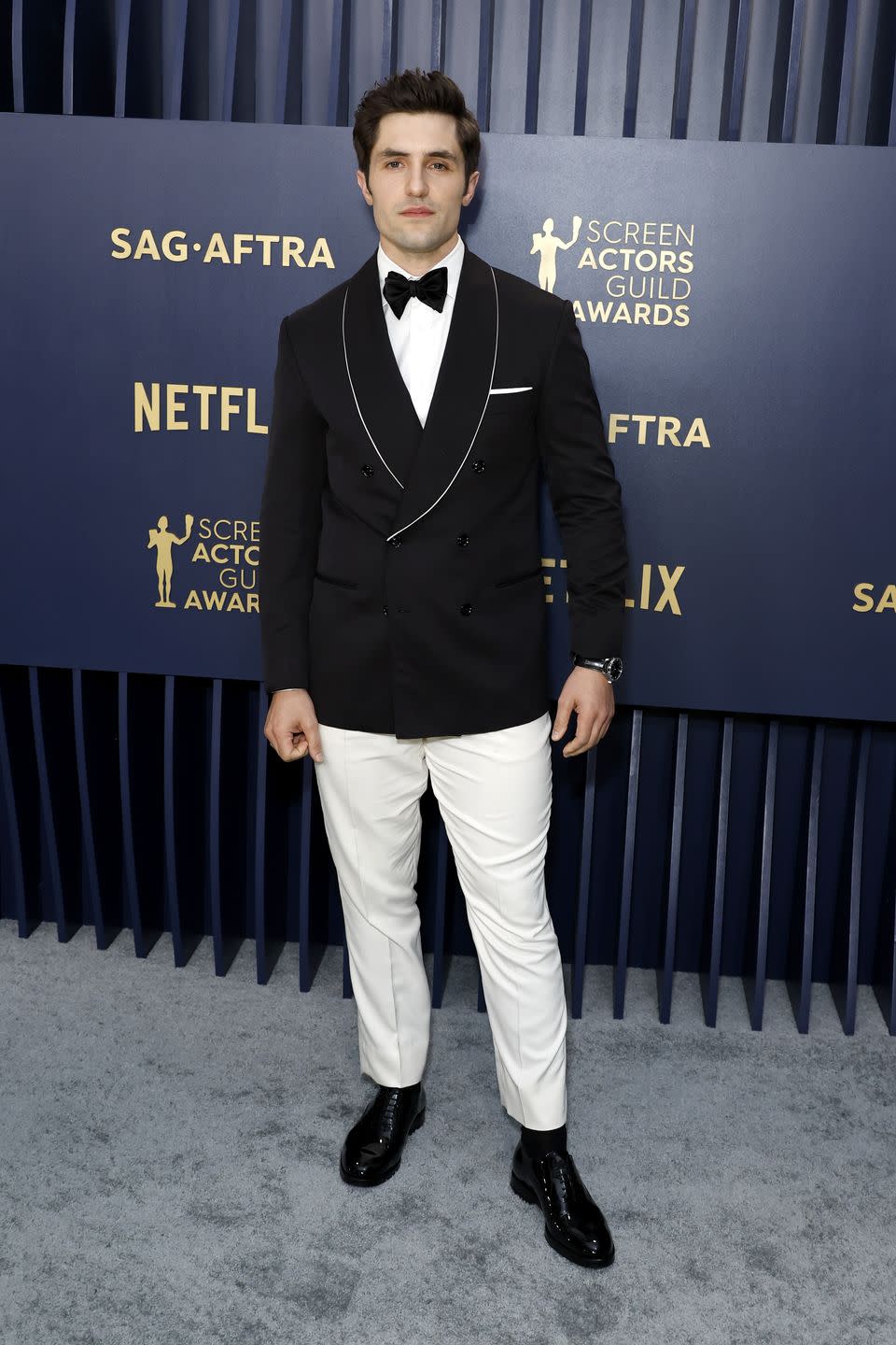 los angeles, california february 24 phil dunster attends the 30th annual screen actors guild awards at shrine auditorium and expo hall on february 24, 2024 in los angeles, california photo by frazer harrisongetty images