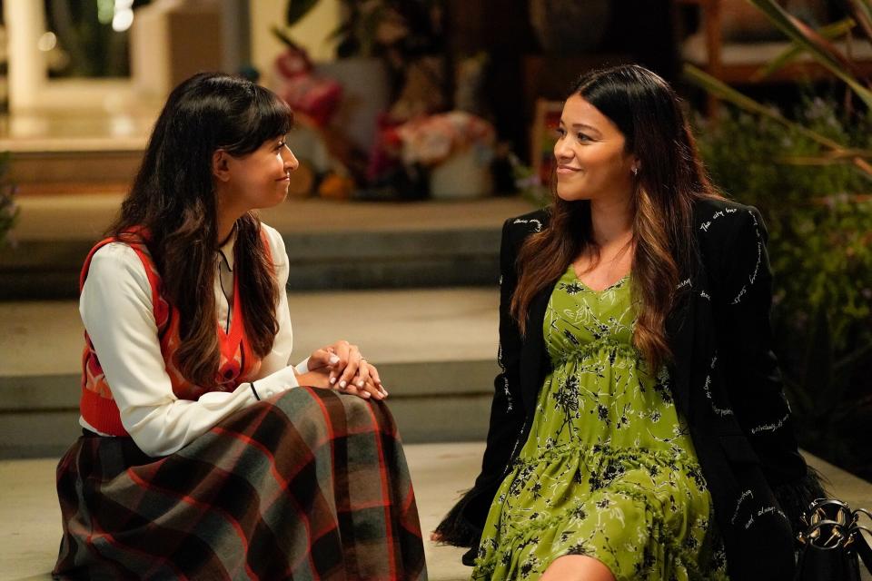 NOT DEAD YET - HANNAH SIMONE, GINA RODRIGUEZ