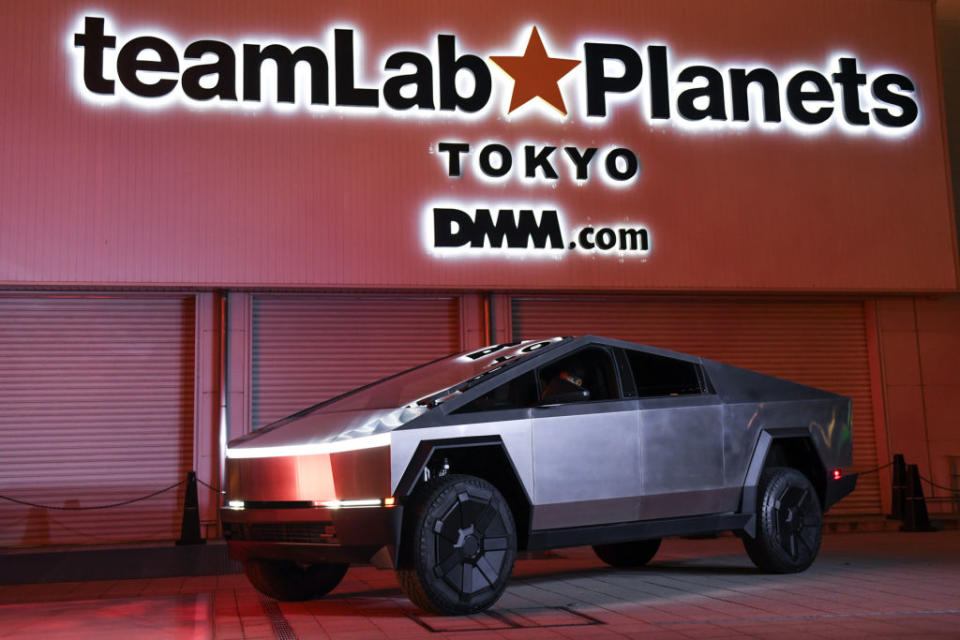 Tesla Cybertruck也曾在日本teamLab展示