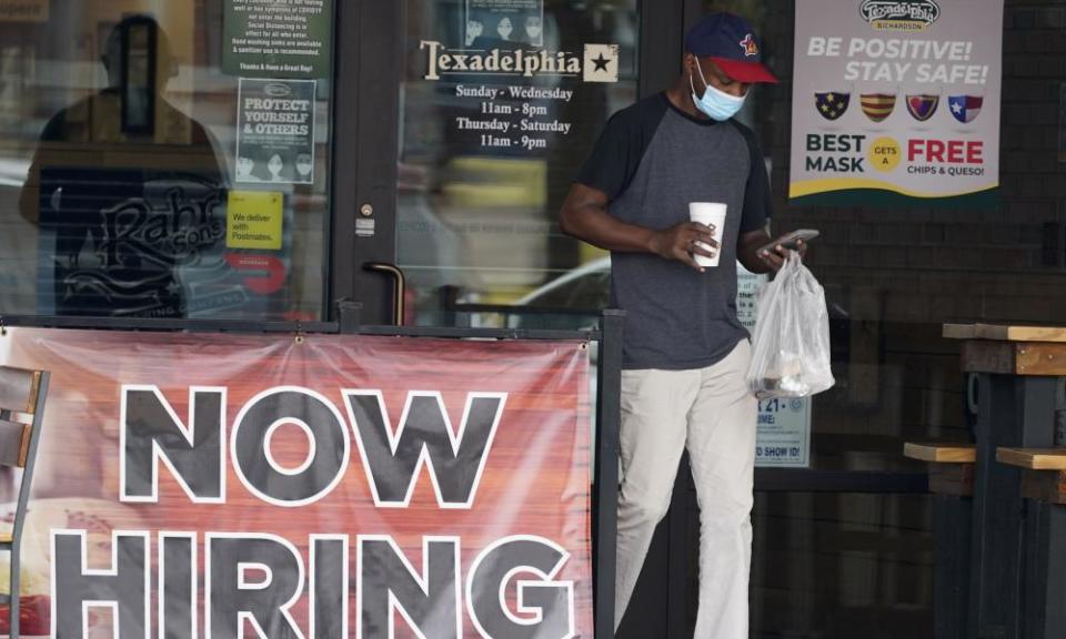 An eatery in Texas advertises that it’s hiring new workers.