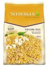 <p><strong>1. Oktober 2018:</strong> Die Firma Seeberger ruft den Artikel „<strong>Popcorn-Mais 500 g</strong>“ (nicht gepoppt) zurück und bittet die Verbraucher, das Erzeugnis folgender Chargen nicht mehr zu verzehren: <strong>Popcorn-Mais 500 g, Los-Nummer/Charge</strong> und <strong>Mindesthaltbarkeitsdatum (MHD)</strong>: <strong>L435136</strong> mit <strong>MHD 01/2020</strong>, <strong>L435137</strong> mit <strong>MHD 02/2020</strong>, <strong>L437018</strong> mit <strong>MHD 02/2020</strong>, <strong>L437019</strong> mit <strong>MHD 02/2020</strong>. Der Grund für den Rückruf sind Schimmelpilztoxine, Aflatoxine beziehungsweise Ochratoxin deren Grenzwerte im Einzelfall überschritten sein können. Nachdem das Bundesamt für Verbraucherschutz und Lebensmittelsicherheit am Freitag die Warnung nur für bestimmte Bundesländer ausgegeben hatte, ist nach einer Pressemitteilung der Firma Seeberger davon auszugehen, dass es bezüglich der Verkaufsregion keine Einschränkungen gibt und deshalb von einer bundesweiten Betroffenheit auszugehen ist.<br>Akute Gesundheitsgefahr bestehe jedoch nicht. „Aflaxtoxine und Ochratoxine gehören zur Gruppe der Mykotoxine, also Schimmelpilzgifte. Mykotoxine sind natürlich vorkommende Stoffwechselprodukte von vielen Schimmelpilzarten. Der Verderb von Lebensmittel durch Schimmel, insbesondere bei Produkten aus der Landwirtschaft, ist ein absolut natürlicher Vorgang und damit Teil unseres Ökosystems. Da es sich bei Seeberger Popcorn-Mais um ein wertvolles und vor allem unbehandeltes natürliches Produkt handelt, sind äußerst seltene Abweichungen von der gewohnten Spitzenqualität wie diese nicht zu 100 Prozent zu vermeiden“, so Seeberger. Das Unternehmen hat für den Rückruf eine eigene Internetseite eingerichtet, auf der alle Fragen beantwortet werden.<br>https://www.seeberger.de/unternehmen/aktuelles<br>Kunden die eins der Produkte gekauft haben, werden gebeten, ein Foto der Verpackung, auf der die Charge und das MHD sichtbar sind, sowie ihre Anschrift per E-Mail an popcorn@seeberger.de einzusenden. Alternativ kann die Ware, geöffnet wie ungeöffnet, per Post an Seeberger GmbH, Kundenservice, Hans-Lorenser-Straße 36 in 89079 Ulm gesendet werden. Der Schaden wird dann ersetzt.<br>(Foto: Seeberger) </p>