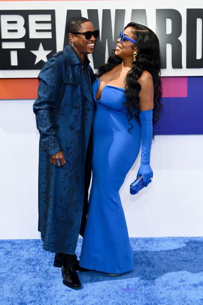 Jessica Betts and Niecy Nash at the the 2024 BET Awards on June 30 in Los Angeles, strapless blue dress, red carpet